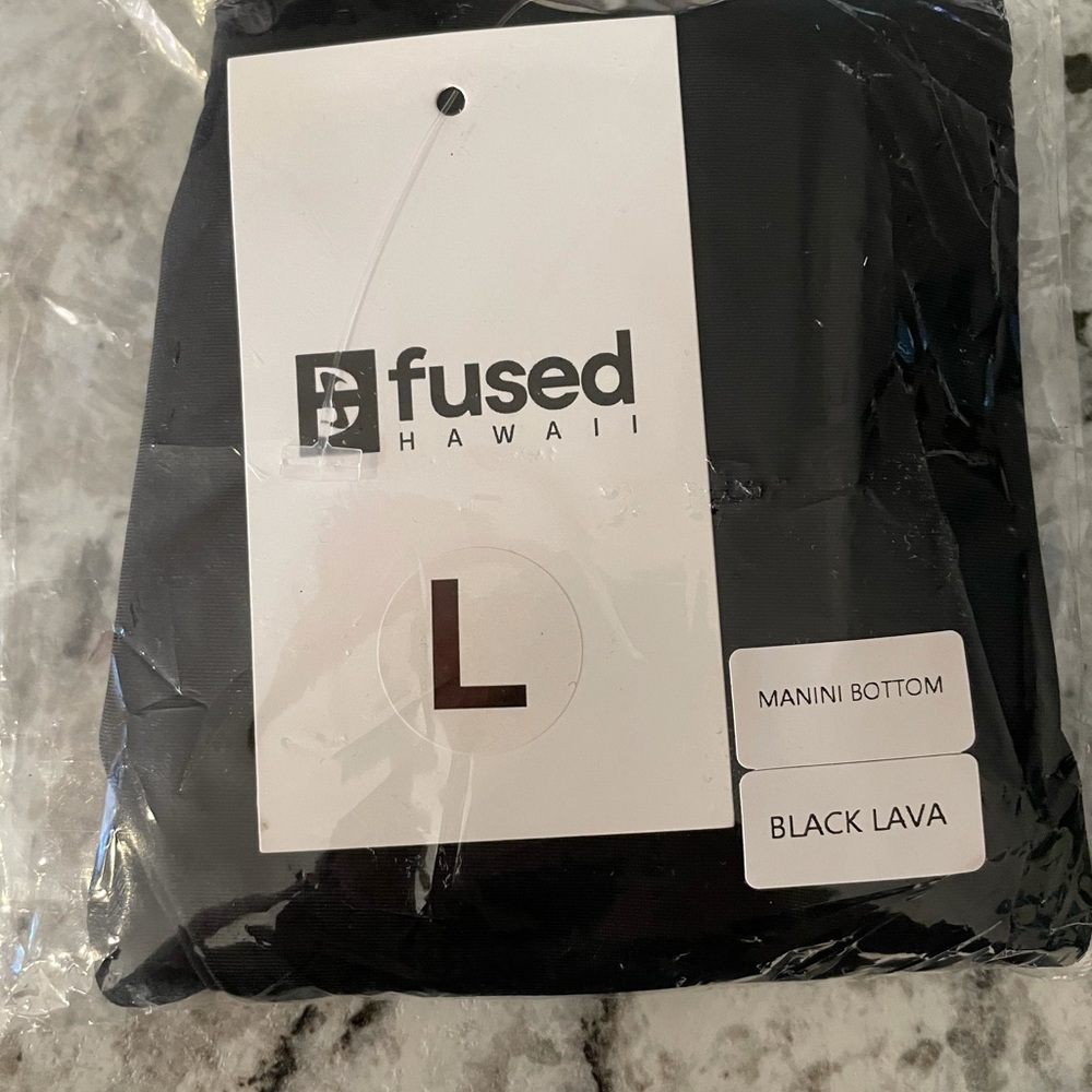 BNWT Fused Hawaii Manini Bottom in Black Lava